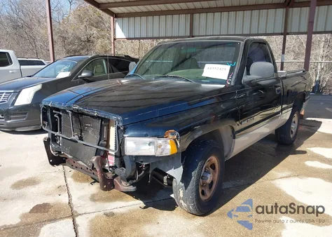 1998 Dodge Ram 1500 St/Ws z USA, uszkodzony, nr VIN 1B7HC16X1WS513498